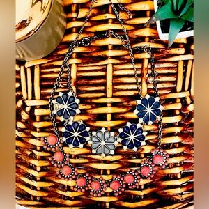 Bundle of 2 statement necklaces